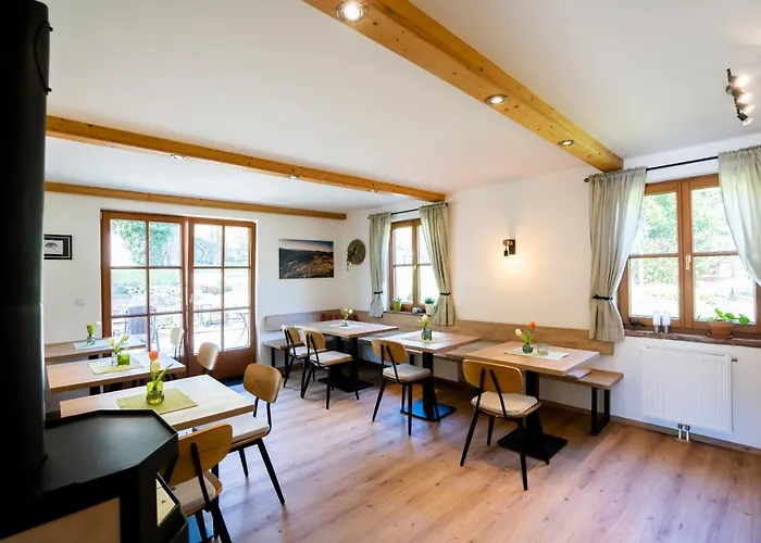 Weinberghof Ilkerl-luf Bed & Breakfast 3*