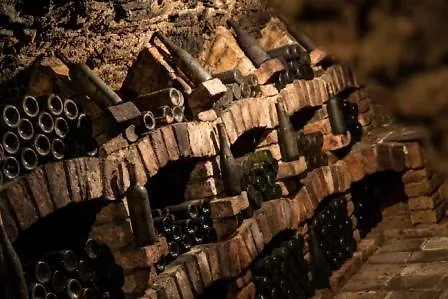 לינה וארוחת בוקר Weinberghof Ilkerl-luf 3*