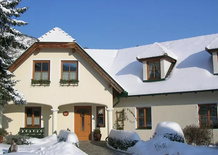 Bed & Breakfast Weinberghof Ilkerl-luf 3*